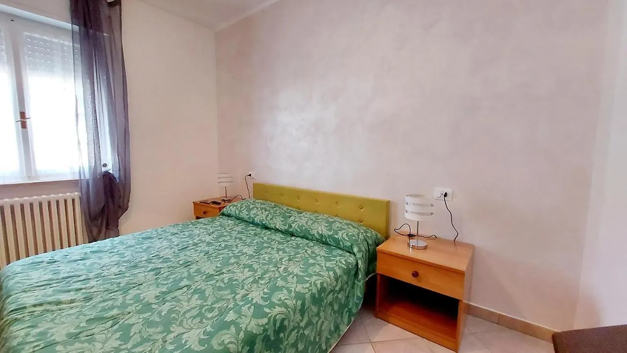 Narcisa Patio Apartment Bardolino Italien