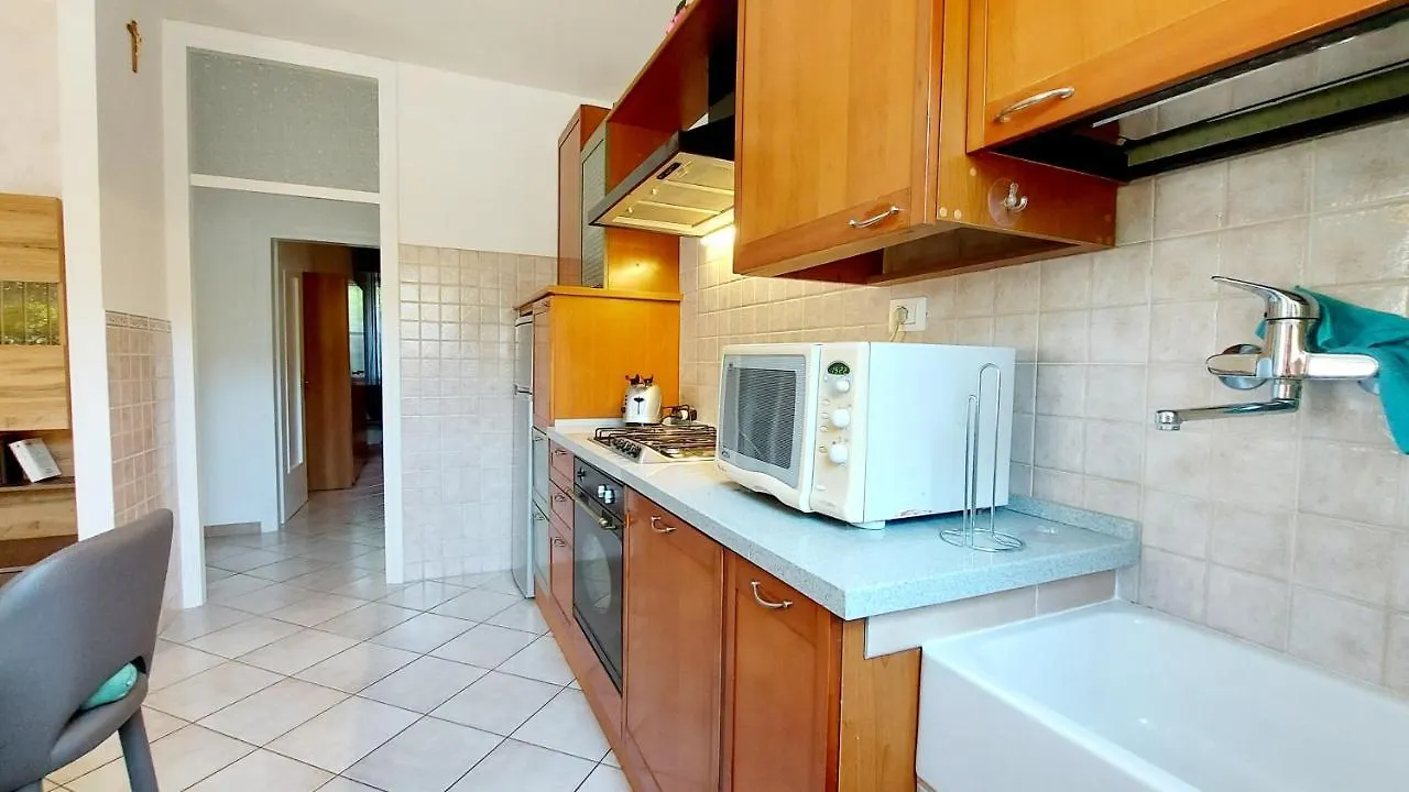 Narcisa Patio Apartment Bardolino Italien